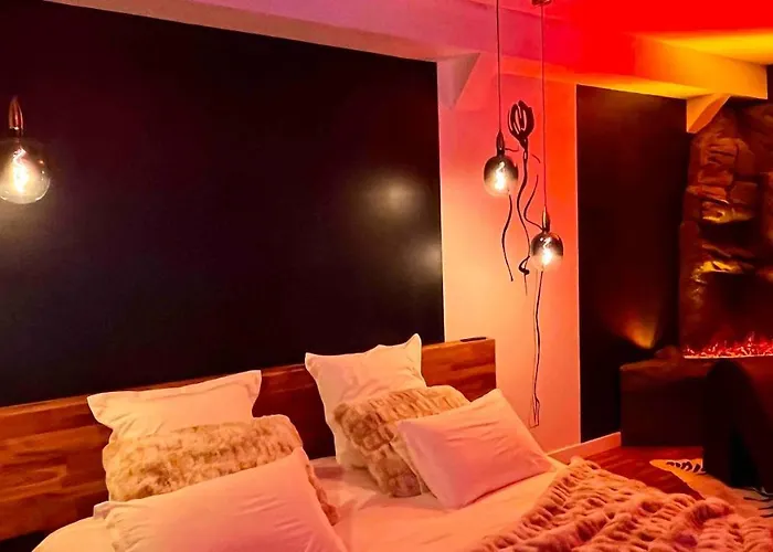 Le Double L Apartment