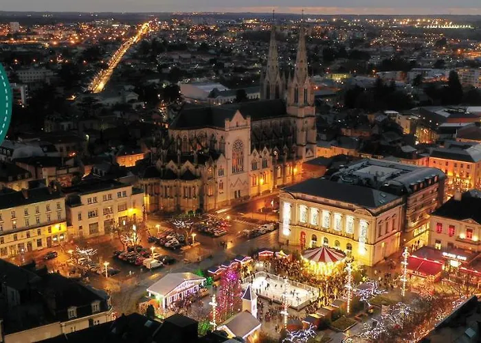 Le Double L アパート ショレ